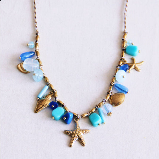 Halskette mit Muscheln und Edelsteinen - Minze/Blue