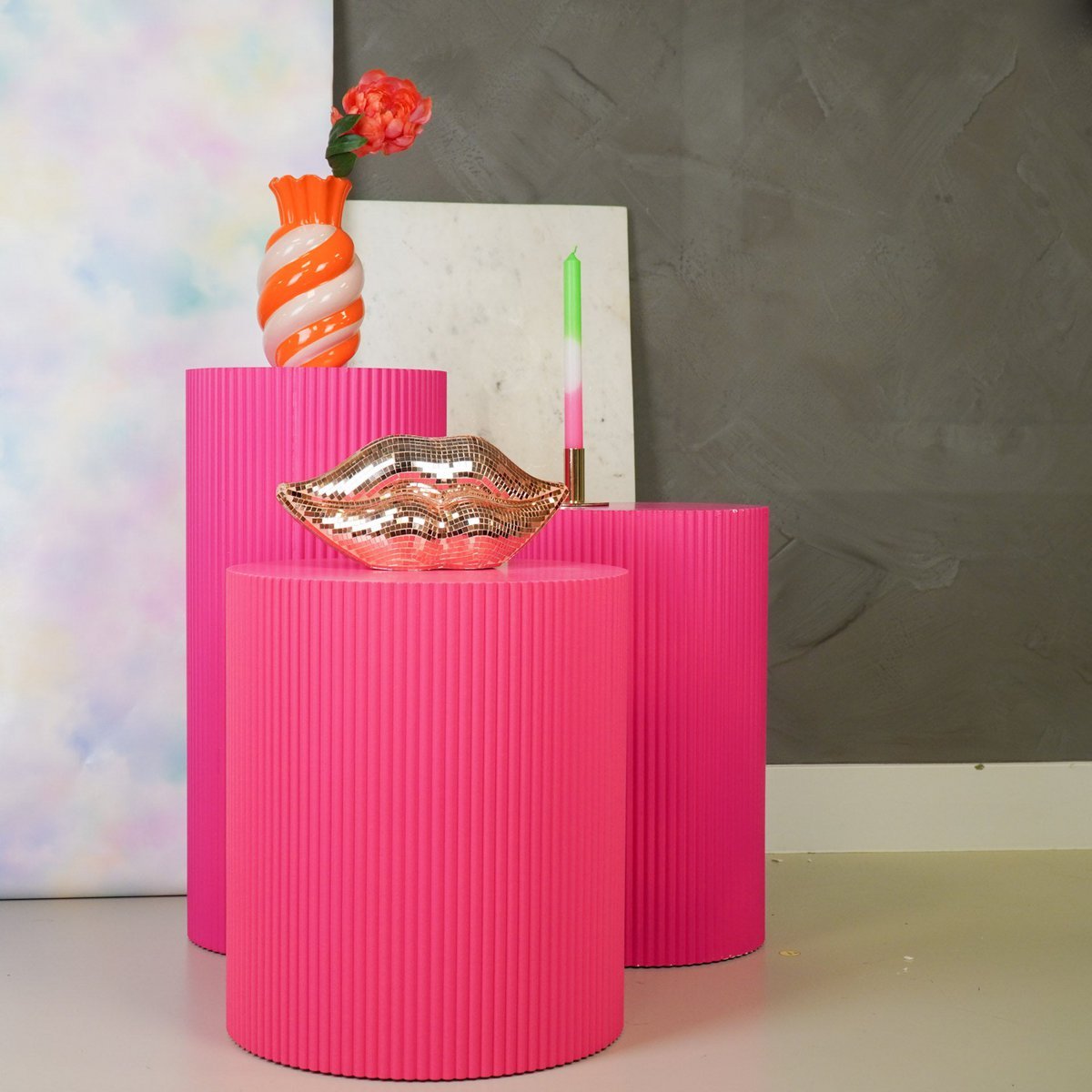 Beistelltisch / Säule Zylinder - MDF - Neon Pink - 30x65 cm