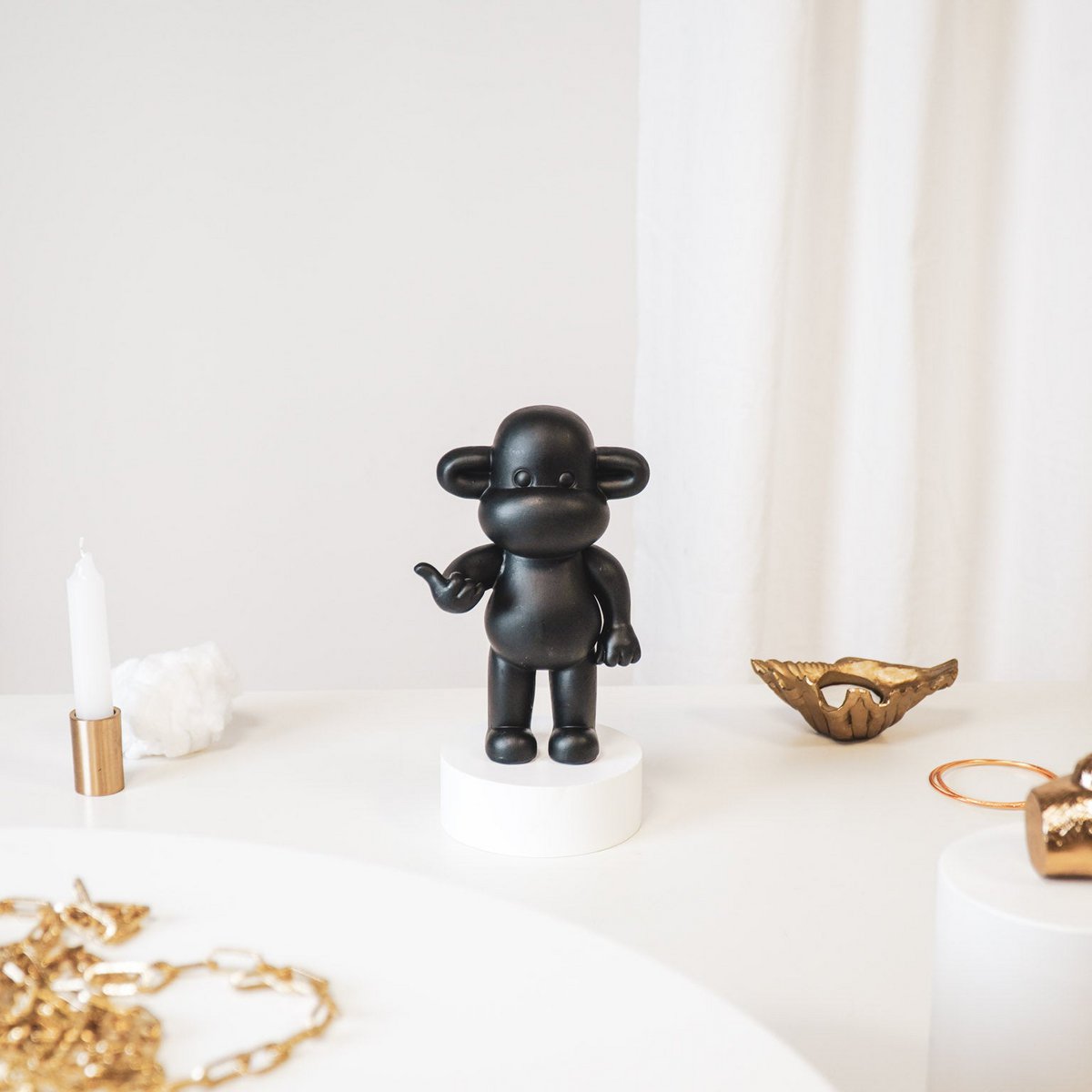 Affenfigur "The Legend" - 11x7x19cm - Schwarz