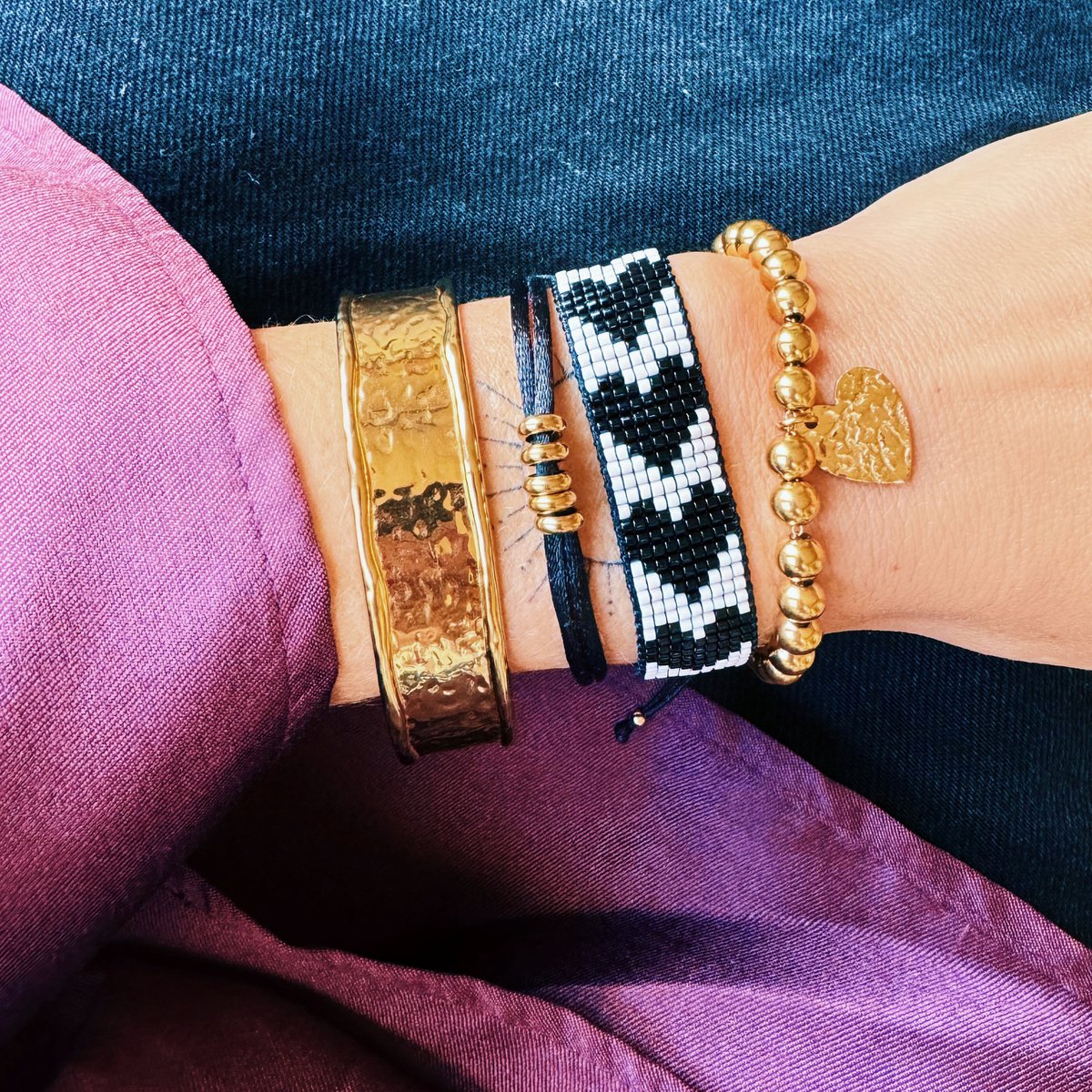 Perlenarmband mit Herz