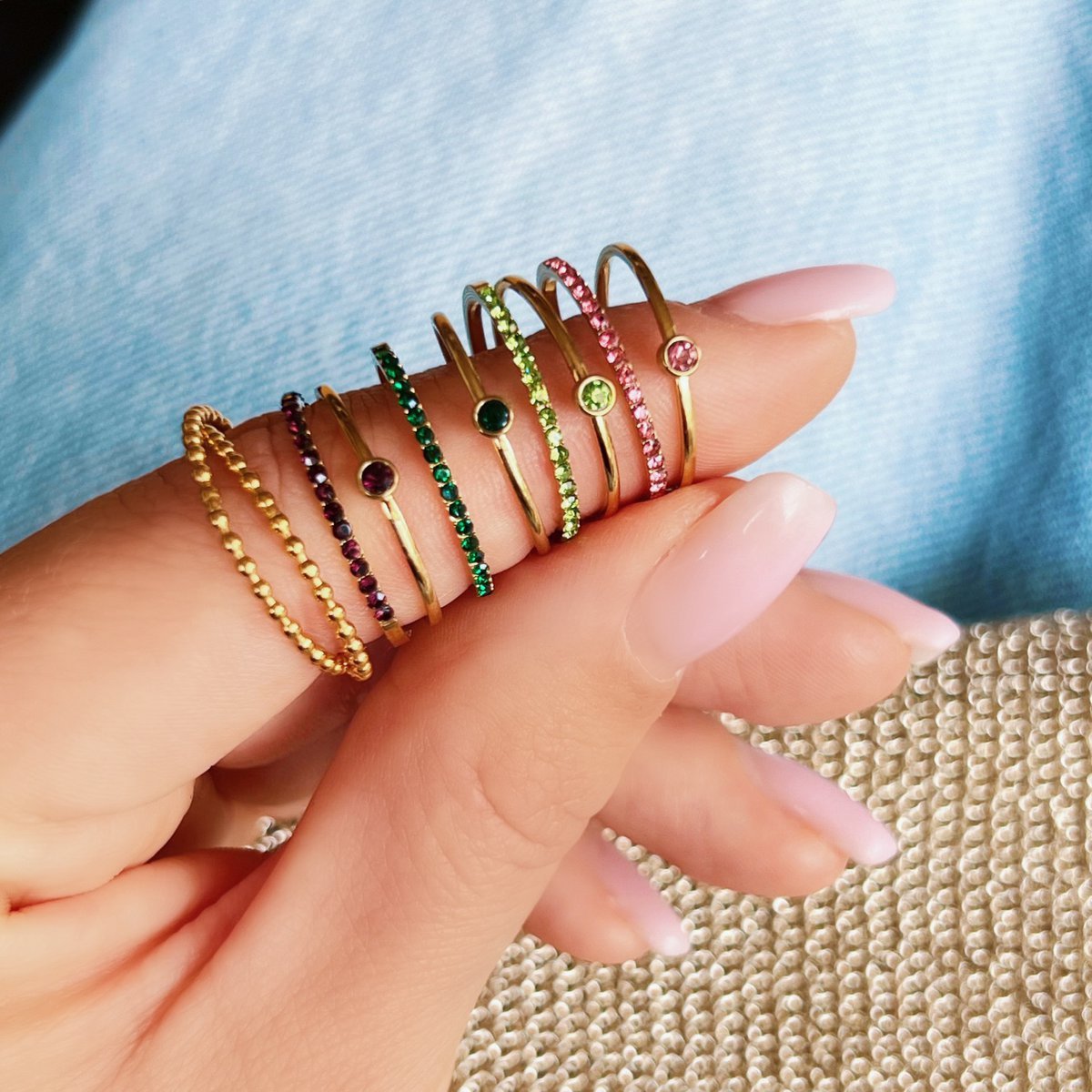 Doppelter gepunkteter Ring