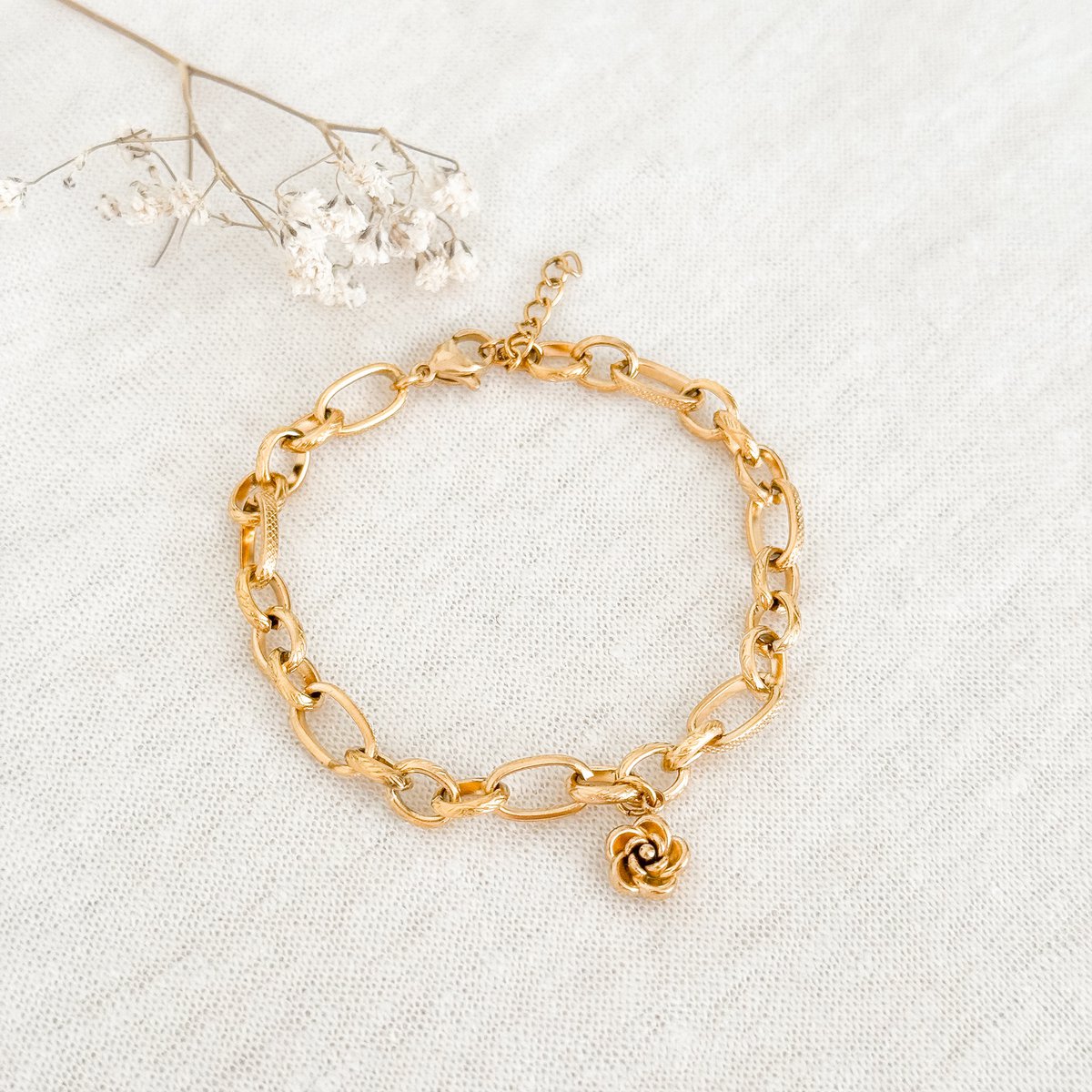 Armband mit Blumenblüte - Gold