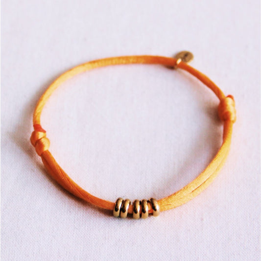 Satinarmband mit Ringen – Orange/Gold